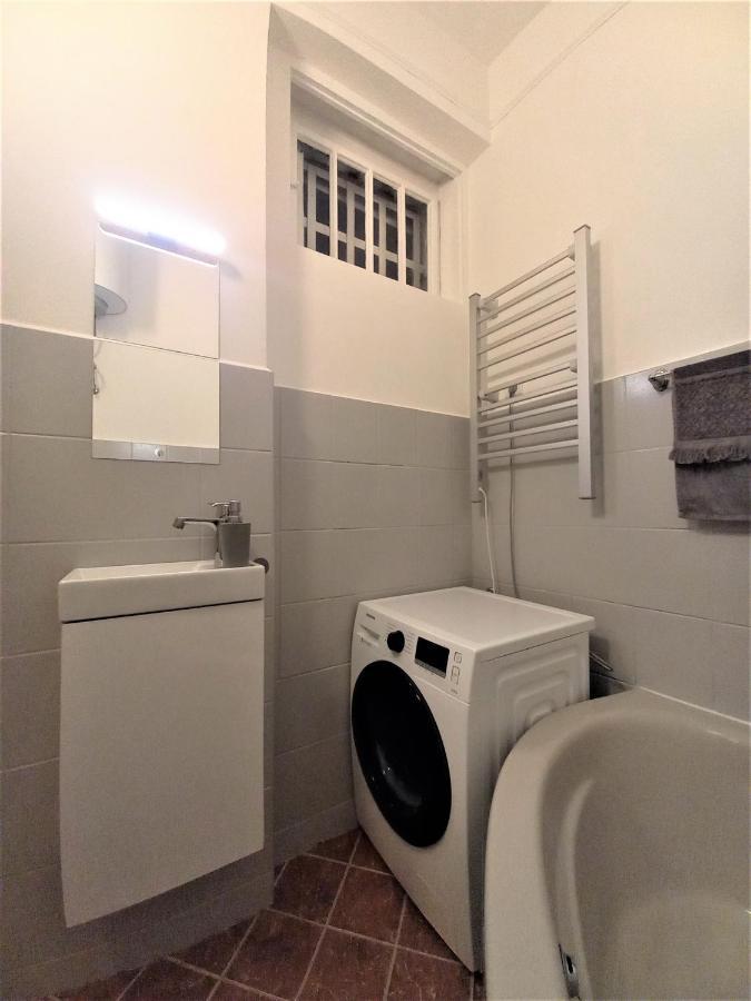 Quiet And Private Studio In The Center Apartamento Budapeste Exterior foto